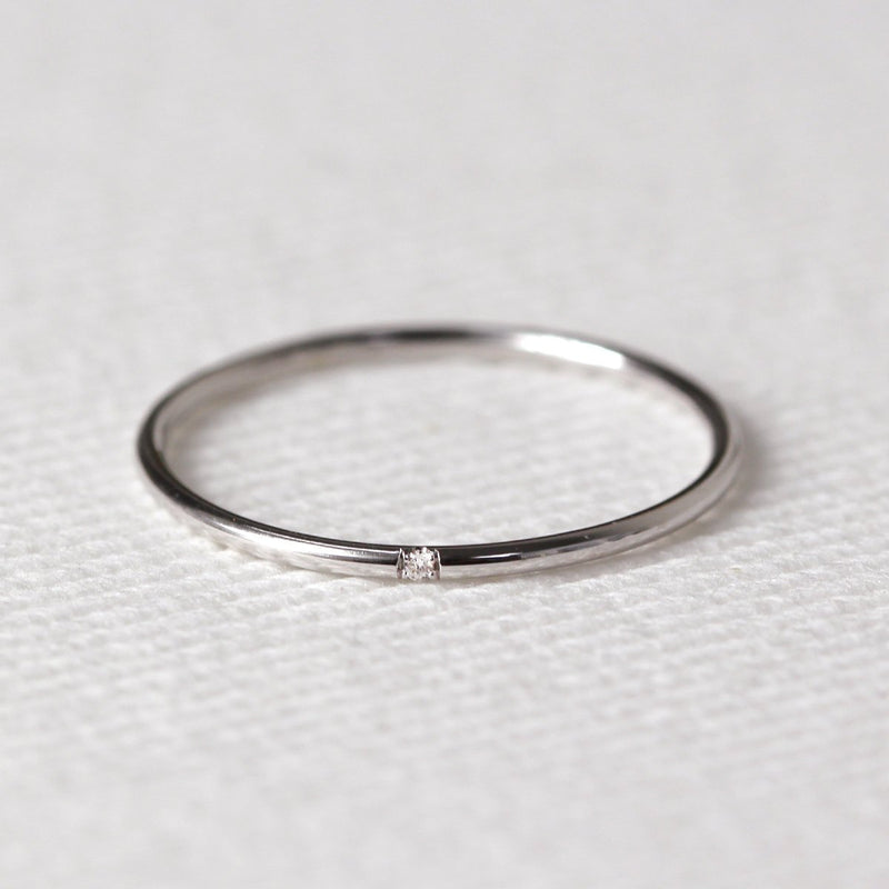 Curated Minimalist Engagement Rings (Simple & Elegant For Your French Girl  Style)
